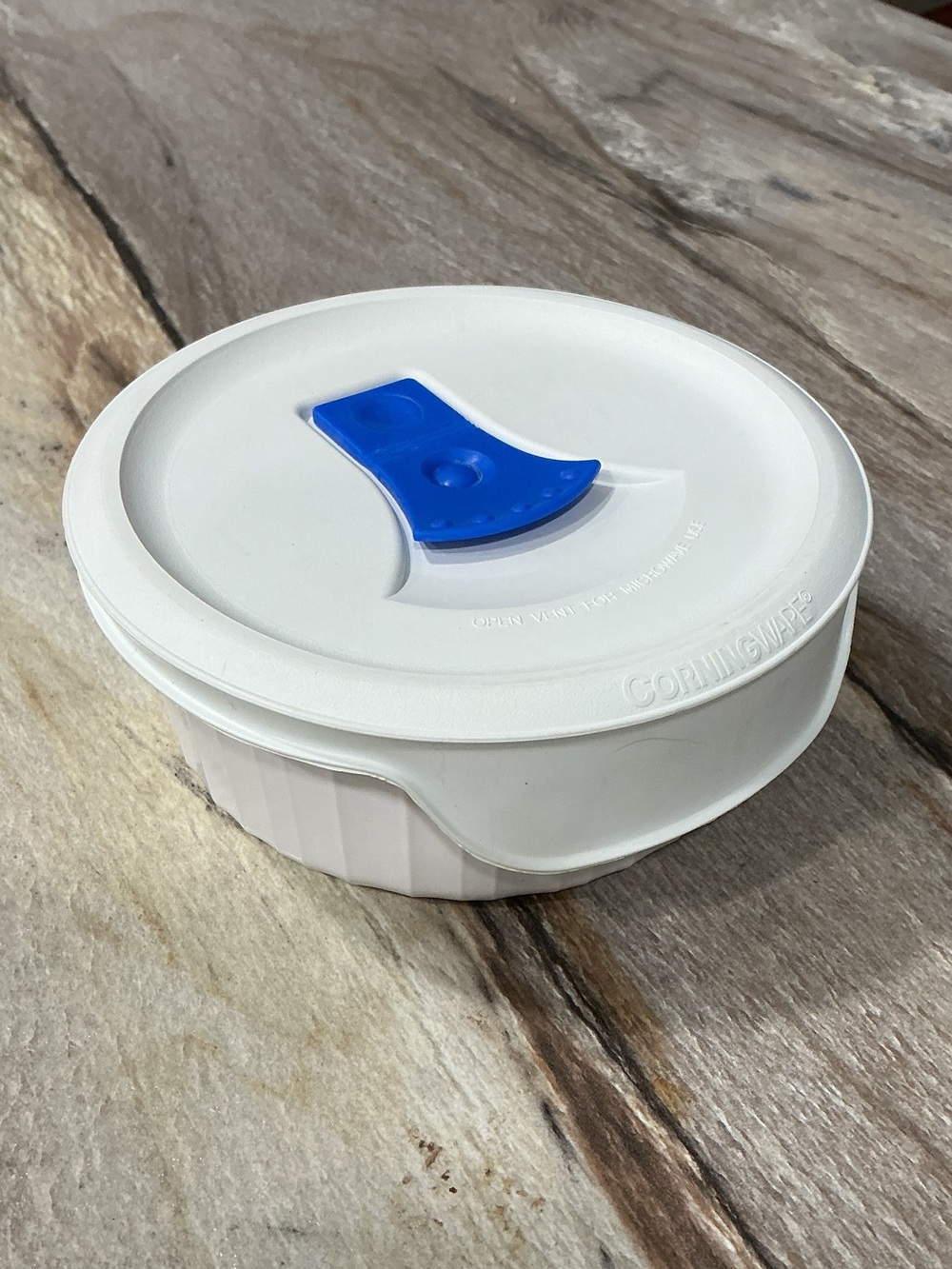 CorningWare French White F-16-B 16 Oz 500mL Round Baking Dish Vented Storage Lid